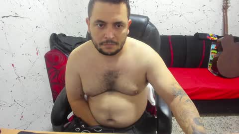 Snapshot of _ace_ventura chatting on January 12, 3:24 pm     ----       online show from January 12, 3:24 pm