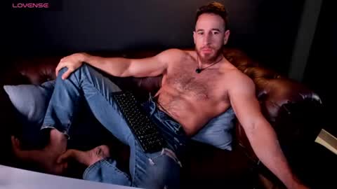 _adamcoper_ online show from July 12, 1:51 am
