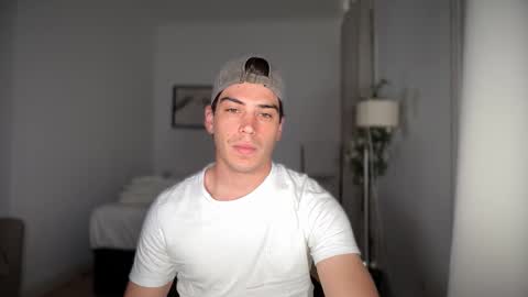 Snapshot of _aesthetic chatting on October 30, 12:17 pm _aesthetic online show from October 30, 12:17 pm