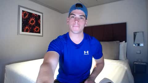 _aesthetic online show from November 25, 5:48 pm