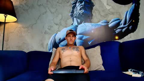 Angel Rivera online show from February 11, 2:05 am