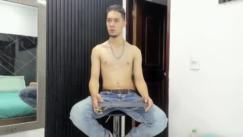 _axel_09 online show from May 1, 3:54 am