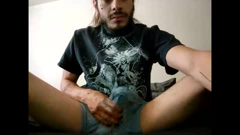 Snapshot of _drew__ chatting on February 27, 5:04 pm _drew__ online show from February 27, 5:04 pm