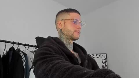 jeison online show from October 14, 8:05 pm