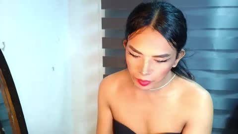 its me karie online show from March 30, 6:53 pm