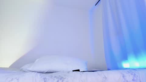 Snapshot of _kevin_xxx chatting on January 28, 12:00 pm    online show from January 28, 12:00 pm