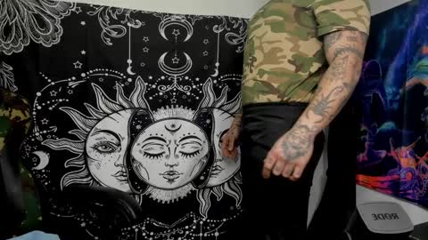 Layne online show from December 23, 10:33 pm