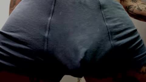 Layne online show from October 8, 11:14 am