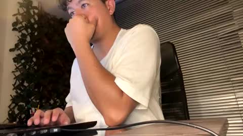 Panda  online show from December 5, 4:53 am