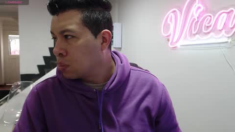 Panda  online show from September 19, 12:38 pm