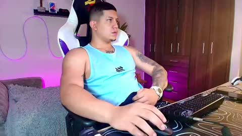 Roberto online show from March 11, 12:50 pm