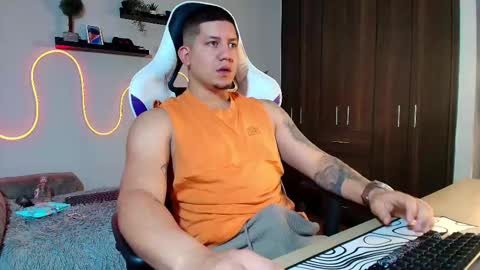 Roberto online show from February 16, 1:38 pm