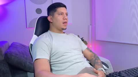 Roberto online show from March 21, 12:20 pm