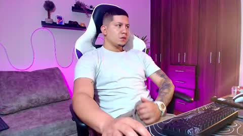 Roberto online show from March 2, 1:42 pm