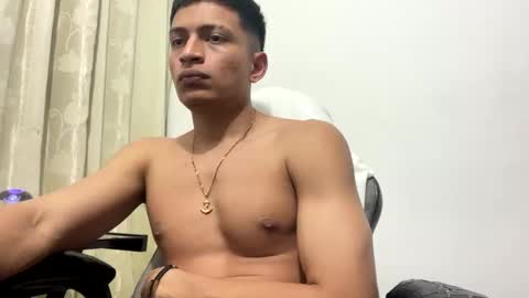 Juan Pablo-independent model online show from February 3, 12:47 am