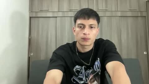 Juan Pablo-independent model online show from October 4, 2:27 am