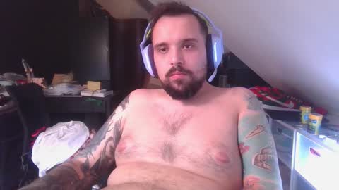 _smiley_bear27 online show from October 13, 9:26 am