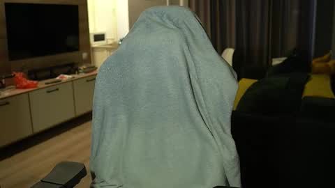 OLIVERERENMARCUSpvt is open online show from January 15, 12:09 pm