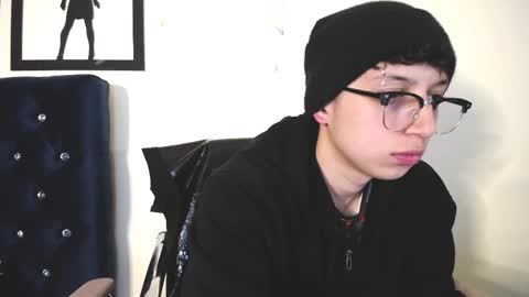 Snapshot of _thomas_hot_ chatting on October 22, 4:38 am Thomas online show from October 22, 4:38 am