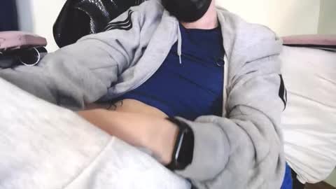 Snapshot of _thomas_hot_ chatting on October 4, 5:12 am Thomas online show from October 4, 5:12 am