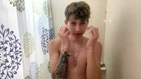 Snapshot of _thomas_hot_ chatting on February 24, 5:00 am Thomas online show from February 24, 5:00 am