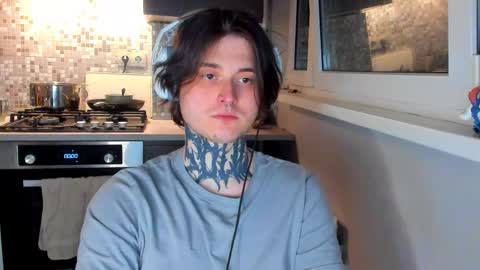 _torfin_ online show from April 23, 10:01 pm