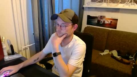 _whoisthatguy_ online show from June 8, 5:58 pm