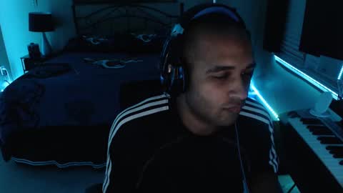 a4orce online show from February 2, 11:32 pm