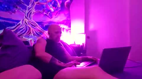 a_bad_guy_duh online show from June 7, 10:11 am