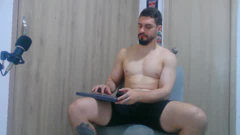 Aaron kwok online show from November 15, 2:57 am