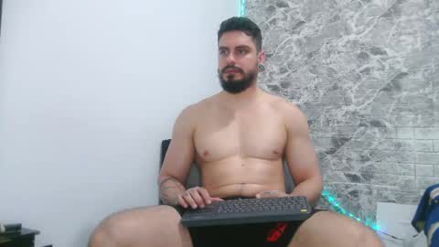 Aaron kwok online show from March 8, 10:56 pm