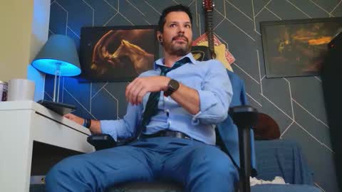 Aaron online show from October 7, 7:56 am