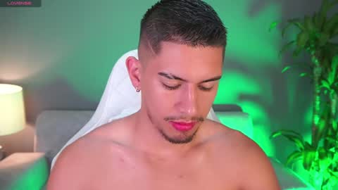 AARON  online show from January 30, 10:19 am