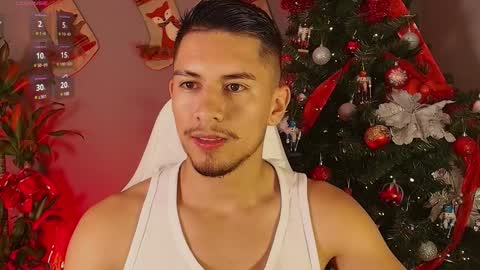 AARON  online show from December 9, 3:40 am