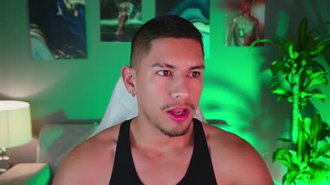 AARON  online show from January 23, 10:32 am