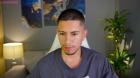 AARON  online show from January 8, 10:15 am