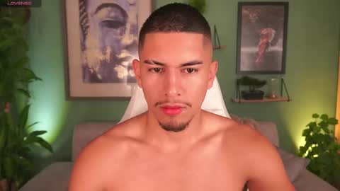 AARON  online show from February 19, 7:39 am