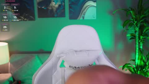 AARON  online show from January 16, 9:59 am