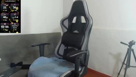 ig aaron hunter123 online show from October 11, 5:39 pm