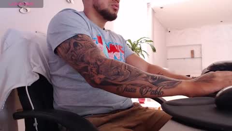 ig aaron hunter123 online show from March 8, 1:55 pm