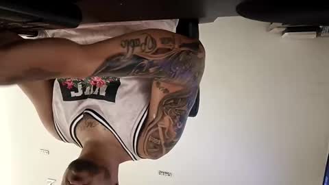 ig aaron hunter123 online show from January 3, 5:10 pm