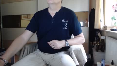 Snapshot of ach471 chatting on September 19, 6:58 am ach471 online show from September 19, 6:58 am