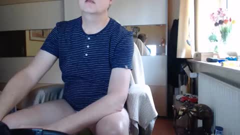 Snapshot of ach471 chatting on November 1, 9:02 am ach471 online show from November 1, 9:02 am