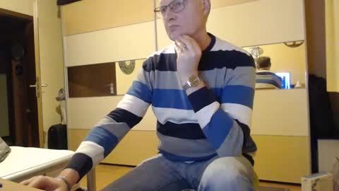 Snapshot of ach471 chatting on January 10, 4:30 pm ach471 online show from January 10, 4:30 pm