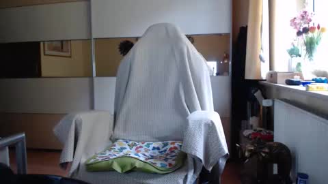 Snapshot of ach471 chatting on October 26, 7:54 am ach471 online show from October 26, 7:54 am