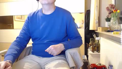 Snapshot of ach471 chatting on October 7, 6:45 pm ach471 online show from October 7, 6:45 pm