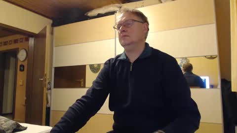 Snapshot of ach471 chatting on February 4, 6:57 am ach471 online show from February 4, 6:57 am