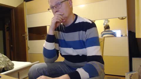 Snapshot of ach471 chatting on January 8, 7:03 pm ach471 online show from January 8, 7:03 pm