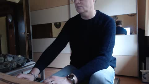 Snapshot of ach471 chatting on January 24, 10:00 am ach471 online show from January 24, 10:00 am