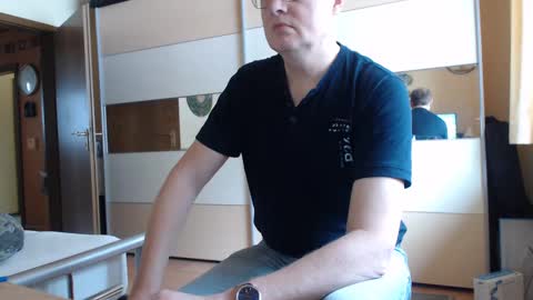 Snapshot of ach471 chatting on January 4, 10:16 am ach471 online show from January 4, 10:16 am